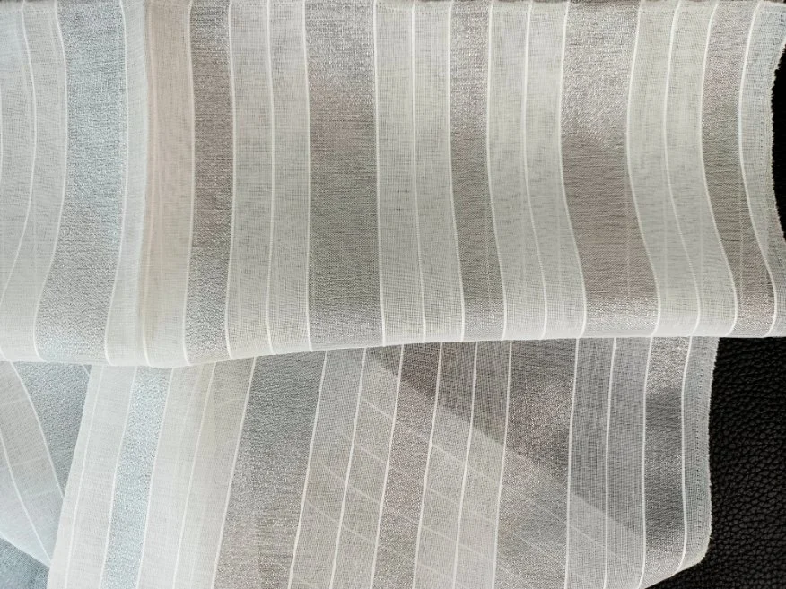 Prix bas Lin naturel et polyester Fil métallique Tissu de rideau Cortina transparent