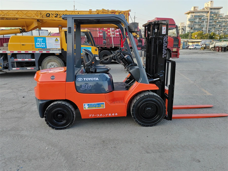 Used Japan Toyota Fd30 7fdu30 Small Forklift Wholesale/Supplier