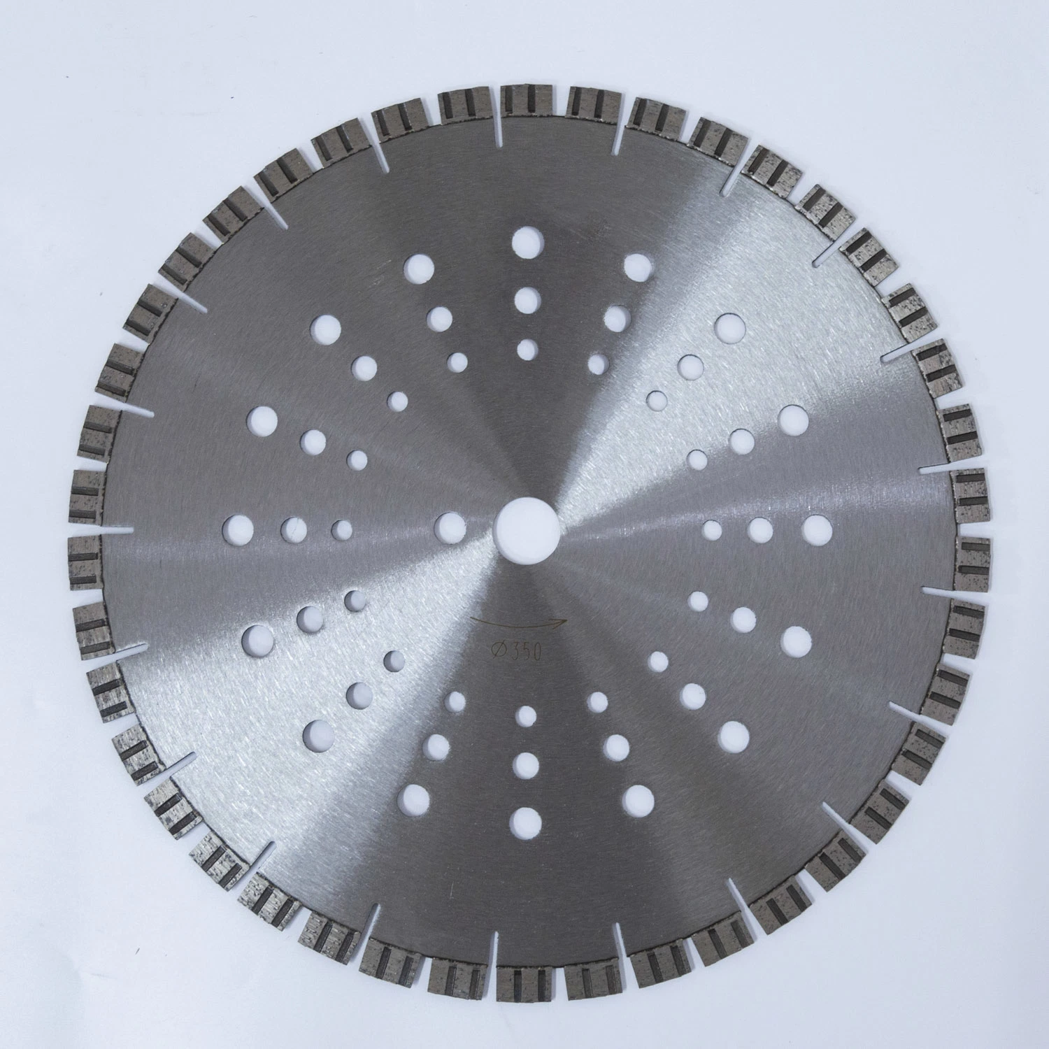 China OEM Special Design Diamond Circular Saw Blade Dry Cutting Tool with Holes Diamond Saw Blades