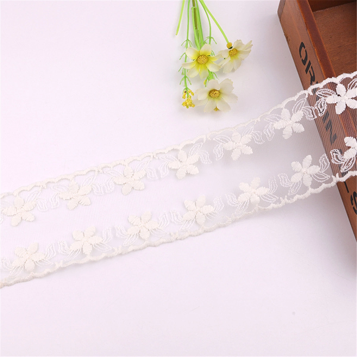 Off-White Lace Fashion Hollowed out Water-Soluble Embroidery Mesh Lace Garment Accessory