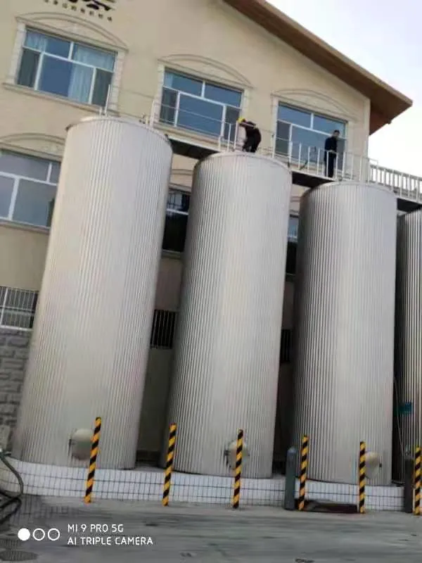 Outdoor Place Vertical Type 30t Dairy Milk Silo