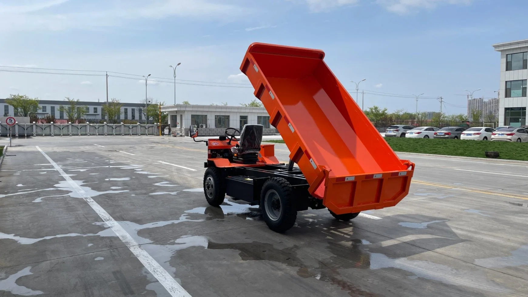 Underground Mine Electric Four-Wheel Dump Truck Pollution-Free Battery Capacity Large Driving Range Multi Motor Quality