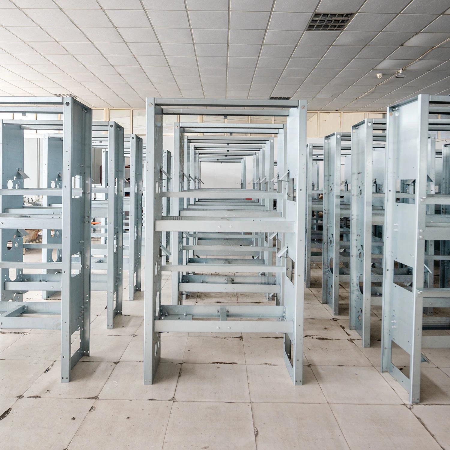 Aves de corral equipos agrícolas cría automática jaula de batería para Broiler