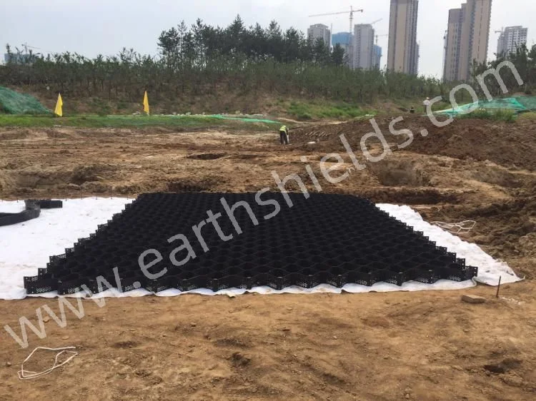 PP and Pet Plastic Geogrid for Road Basement Reinforcement