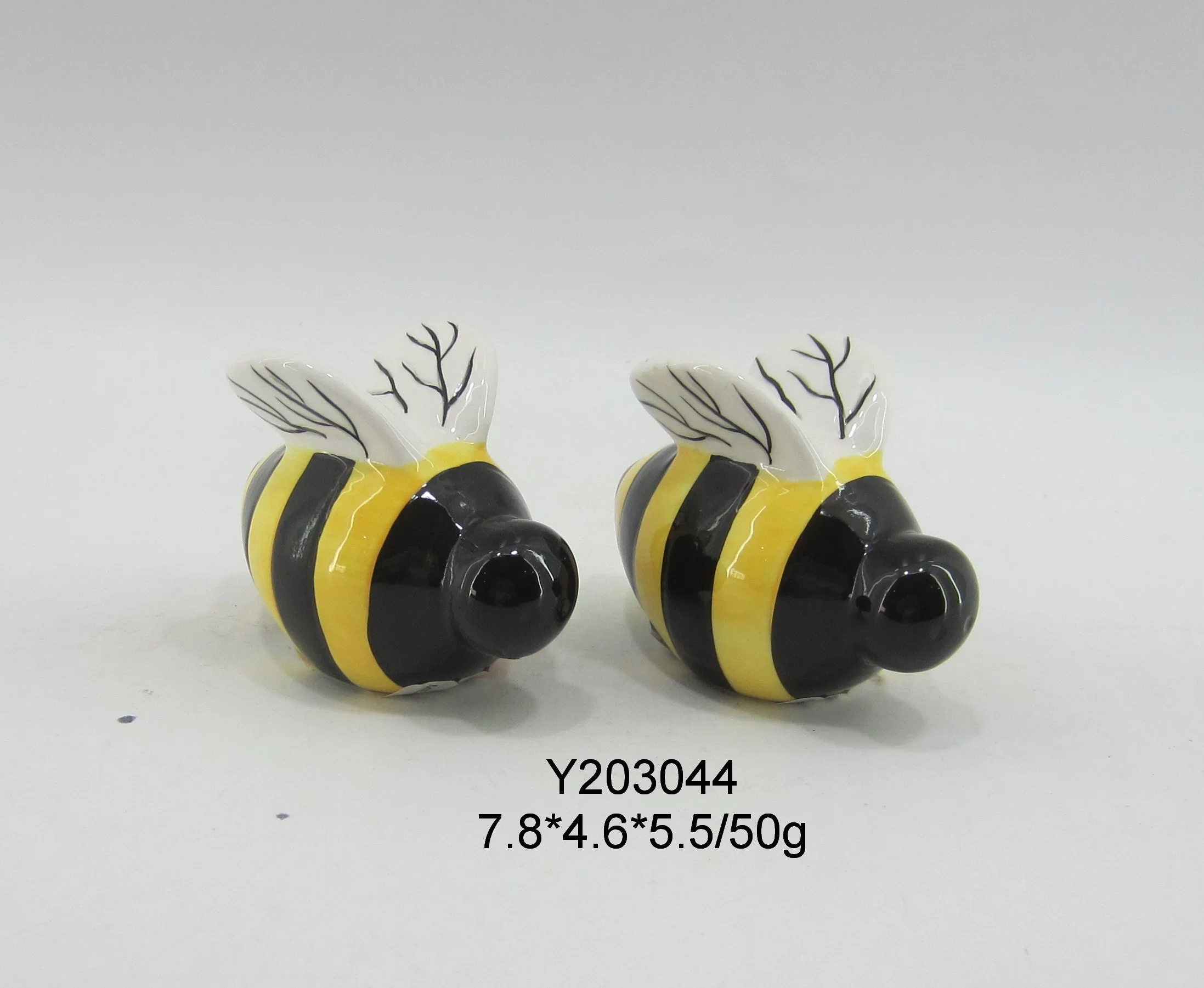 Cute Bee Salt & Pepper Set