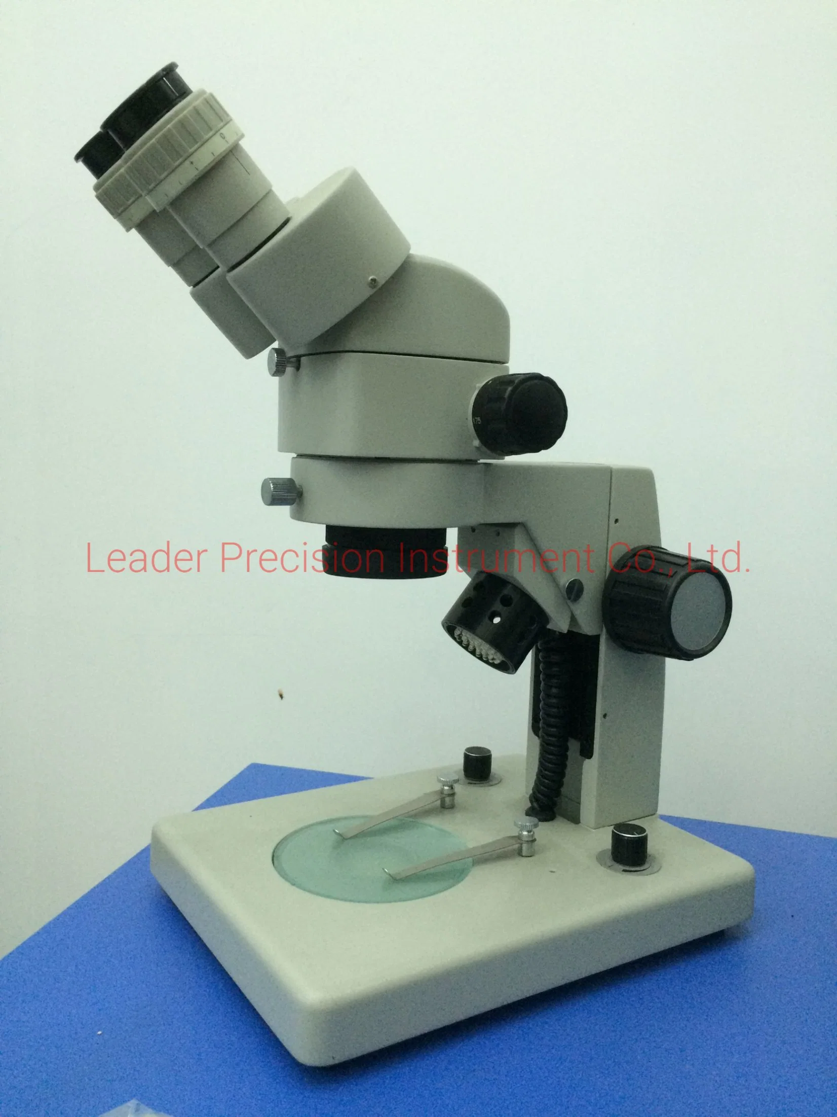 Trinocular Stereo LED Illumination Microscope (XTF-3021)