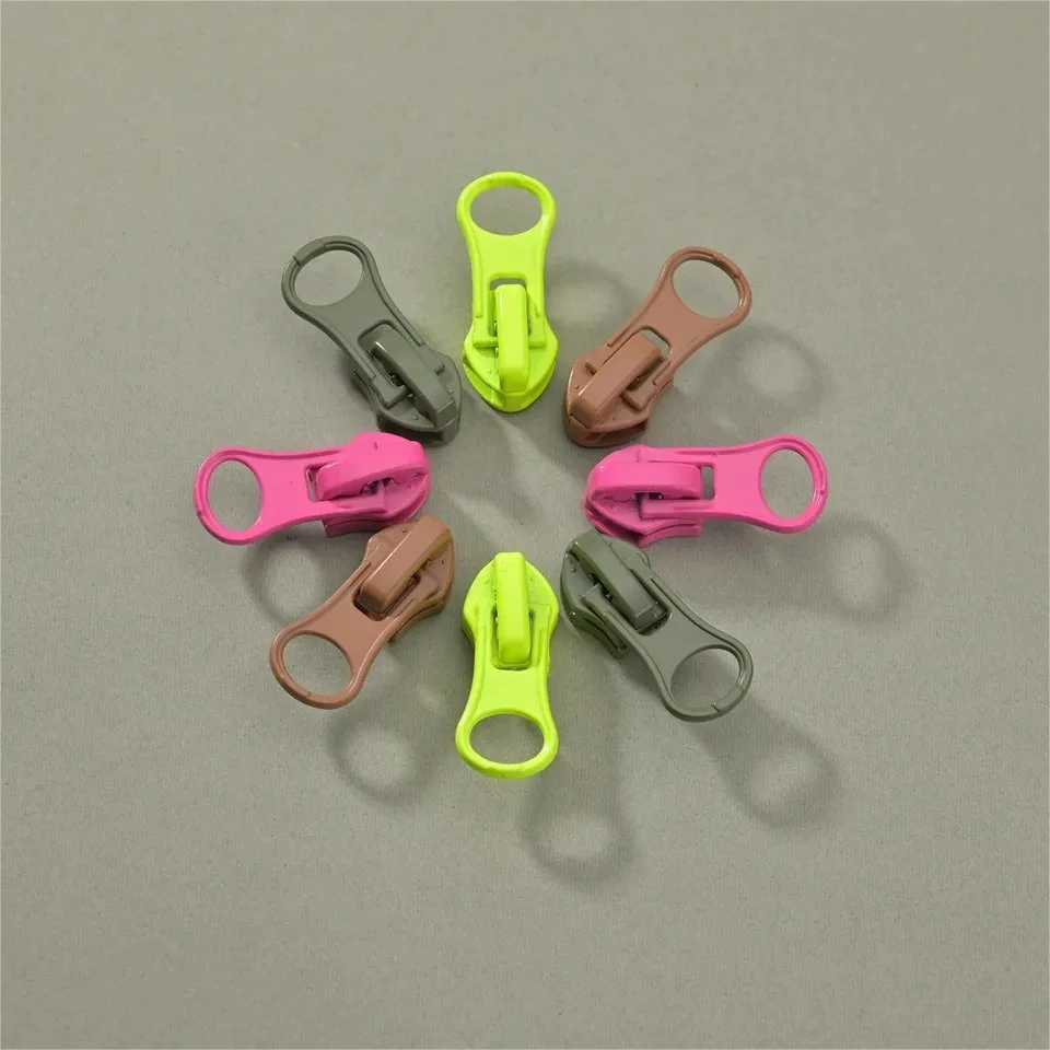 Small 5# High Popular Rack Plating Colored Thumb Slider Zipper Pull Head Custom Logo Available