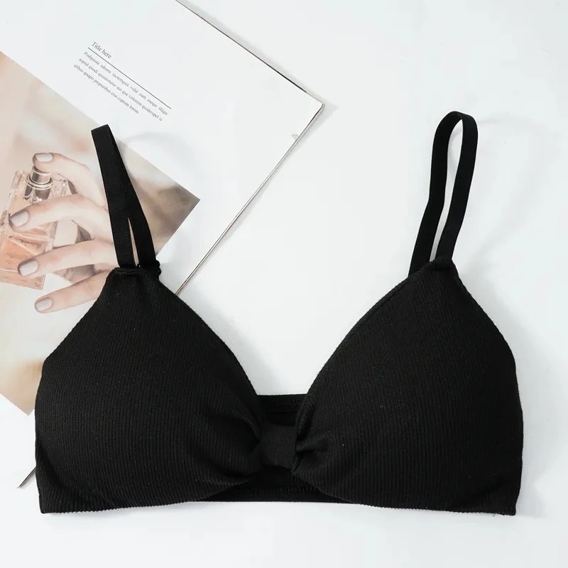 Women Wholesale/Supplier Bralette Ladies Deep V Sexy Girl Cotton Comfortable Pad Seamless Bra