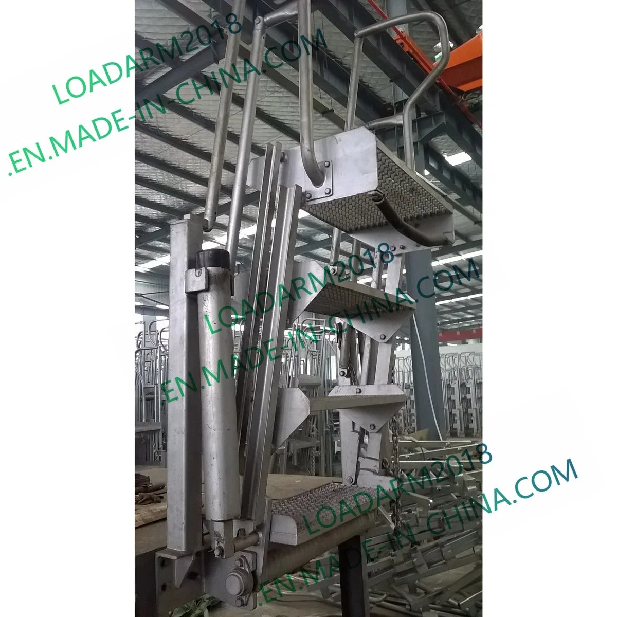 Hot Galvanized 5 Steps Steel Folding Stair for Oil Depot