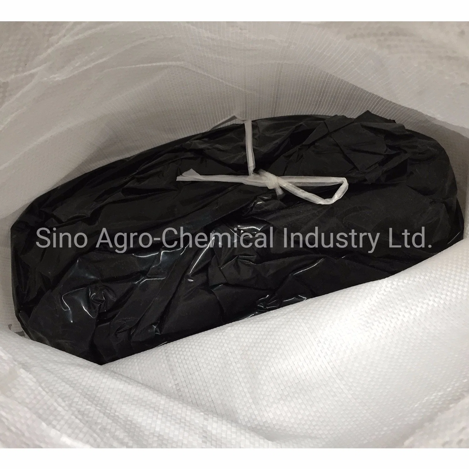 Sino Agro Dimethomorph Tc (95%, 98%) Fungicide Pesticide