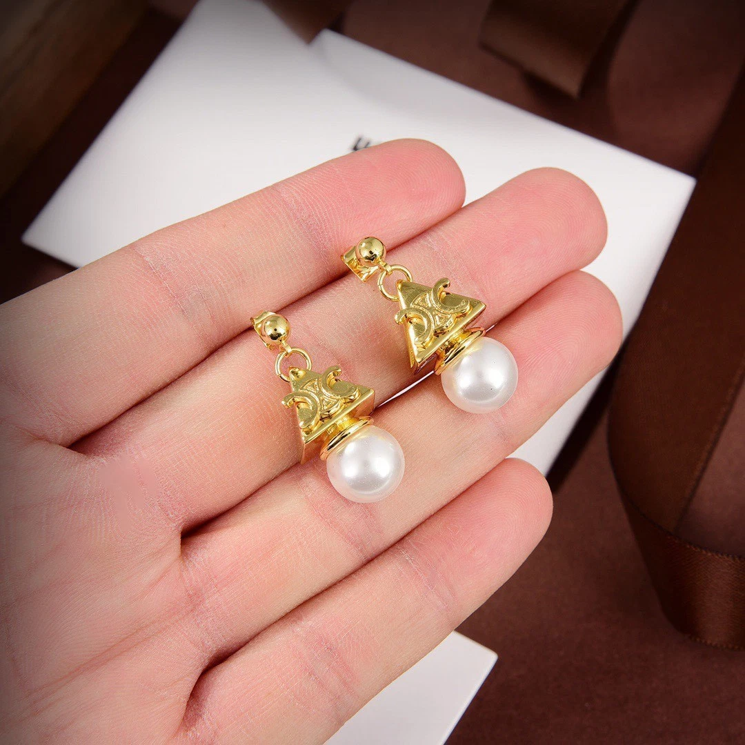 Fashion Women Pearl Earrings Golden Luxury Branded Designe Pyramid Jewelry for Famale