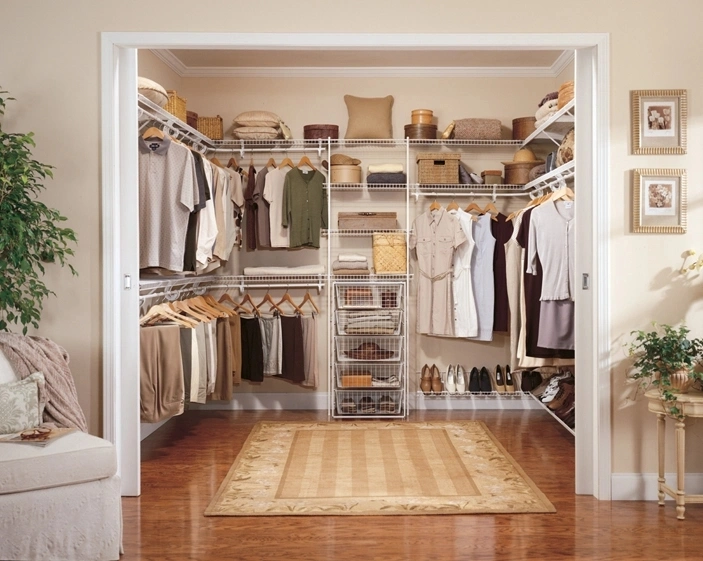 Meuble de chambre en bois moderne avec portes coulissantes en MDF, rangement de vêtements dans un dressing