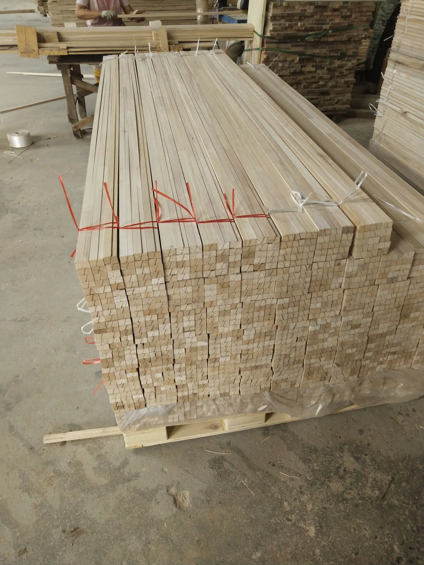 50mm Factory Direct Supplied High quality/High cost performance Solid Paulownia Wood Slats