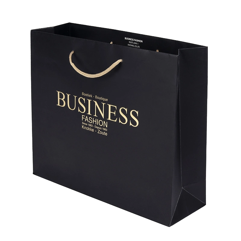 Custom Logo Printing Luxury Black Tote Fashion máquina de embalaje de ropa Manejar bolsas de regalo de papel de compra