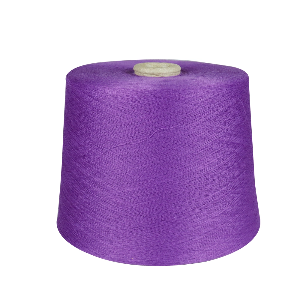 Fil de polyester filé teint en masse en gros 30s pour machine à tricoter circulaire.