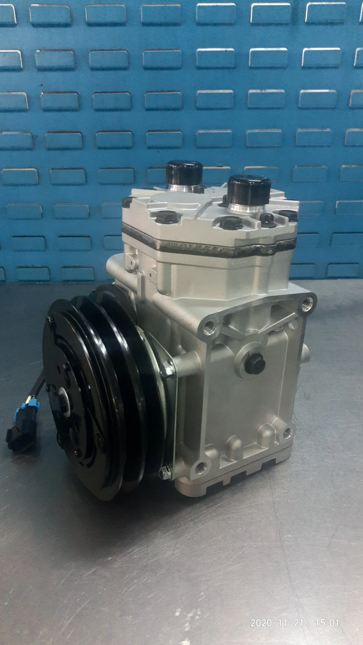 York 210 Car Air Conditioning AC Compressor for Freightliner