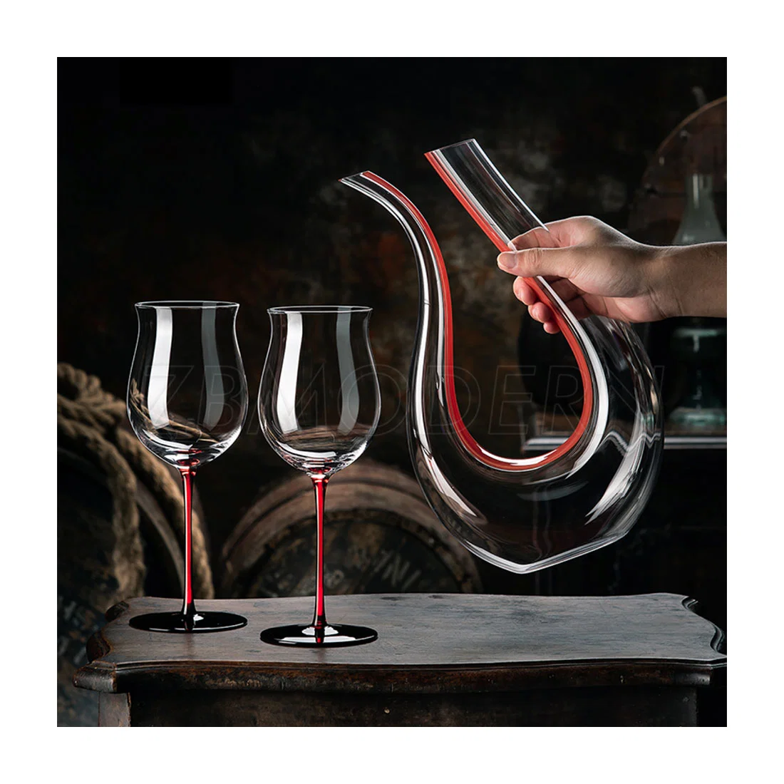 Comercio al por mayor de hogares de estilo simple tipo banda creativa copa de cristal de vidrio de vino tinto
