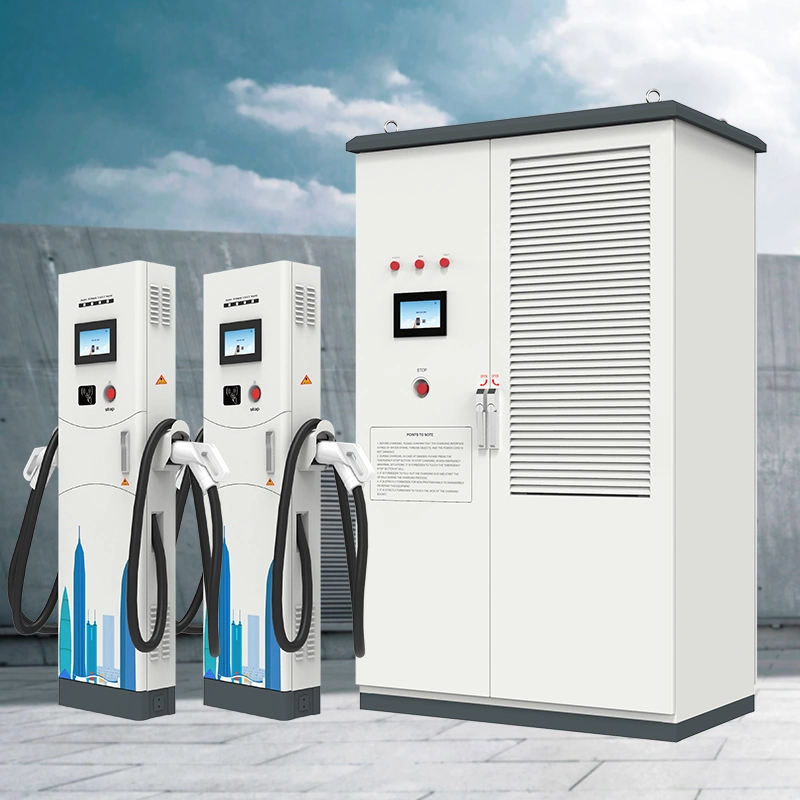 Station de charge c.c. de type divisé 240 kW, une armoire d'alimentation plus Deux pistolets doubles bornes de charge EV Charger chargeur de voiture DC Pile de chargement Ocpp1.6j WiFi 4G