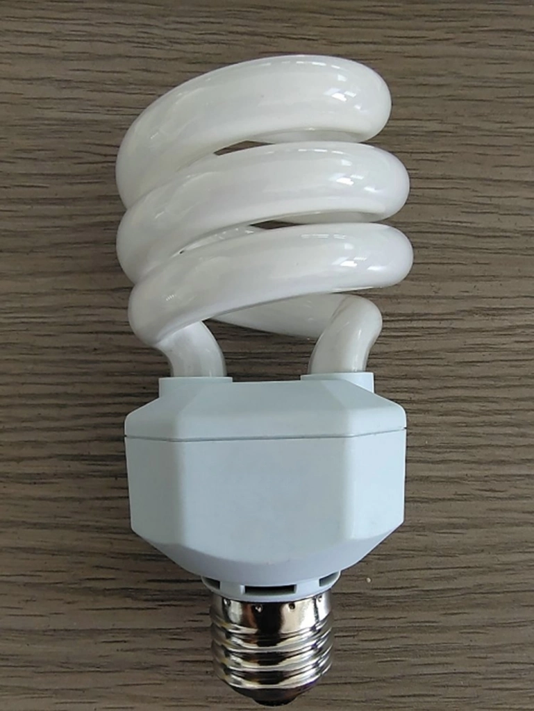 E27 26 Watt Energy Saving Spiral Bulb UVB Compact Fluorescent Lamp 10.0
