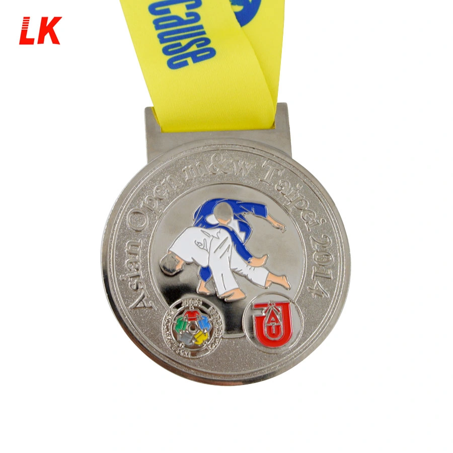 2019 Factory Newest Hot Selling Gold Karate Award Medal with Ribbon