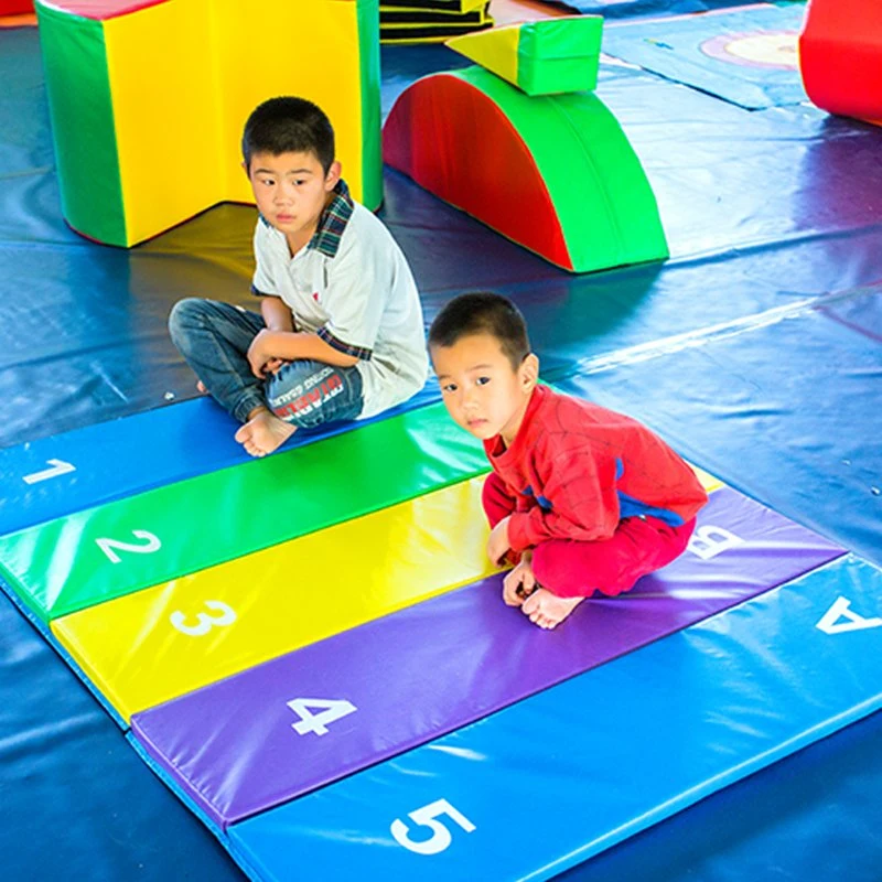 China Indoor Soft 3 Folding Trapezoid Mat Children Gymnastics Product