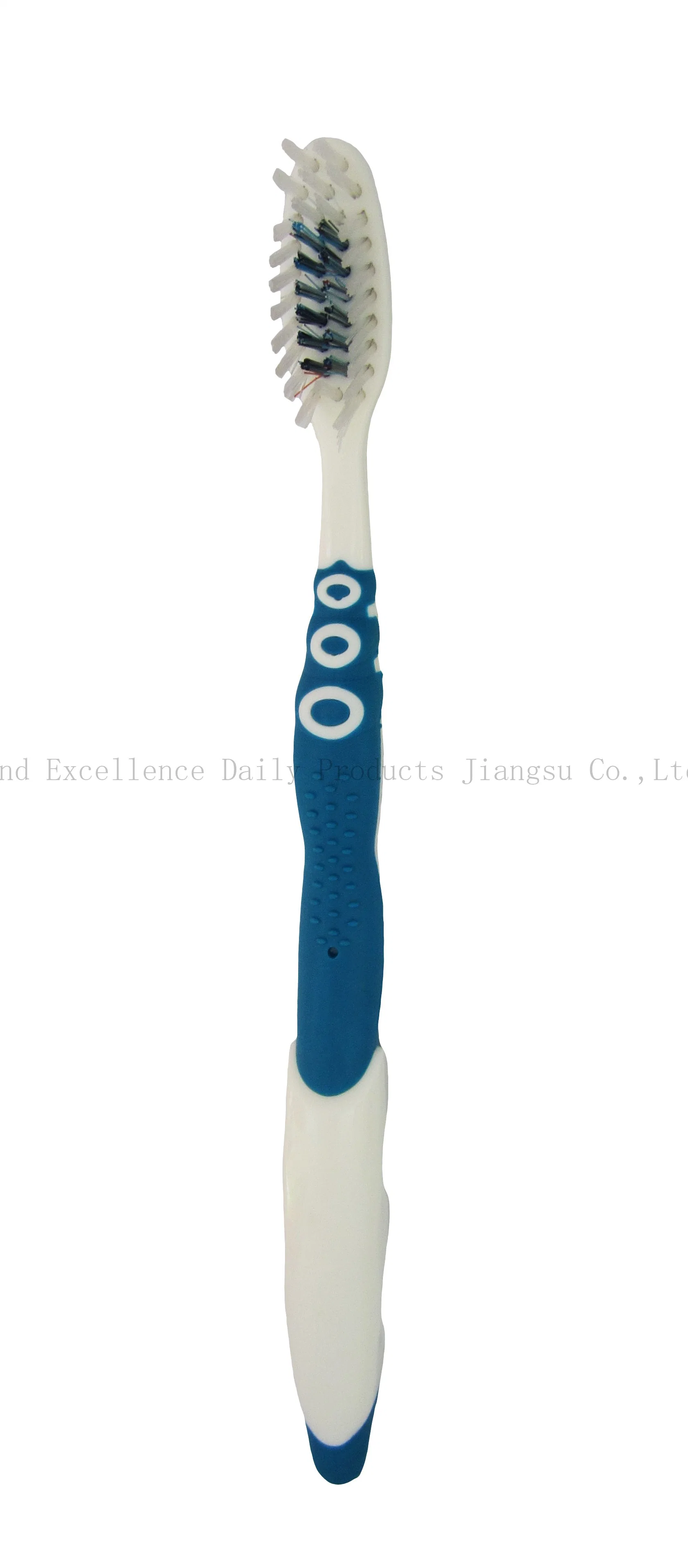 Versatile Manual Toothbrush for Comprehensive Oral Care