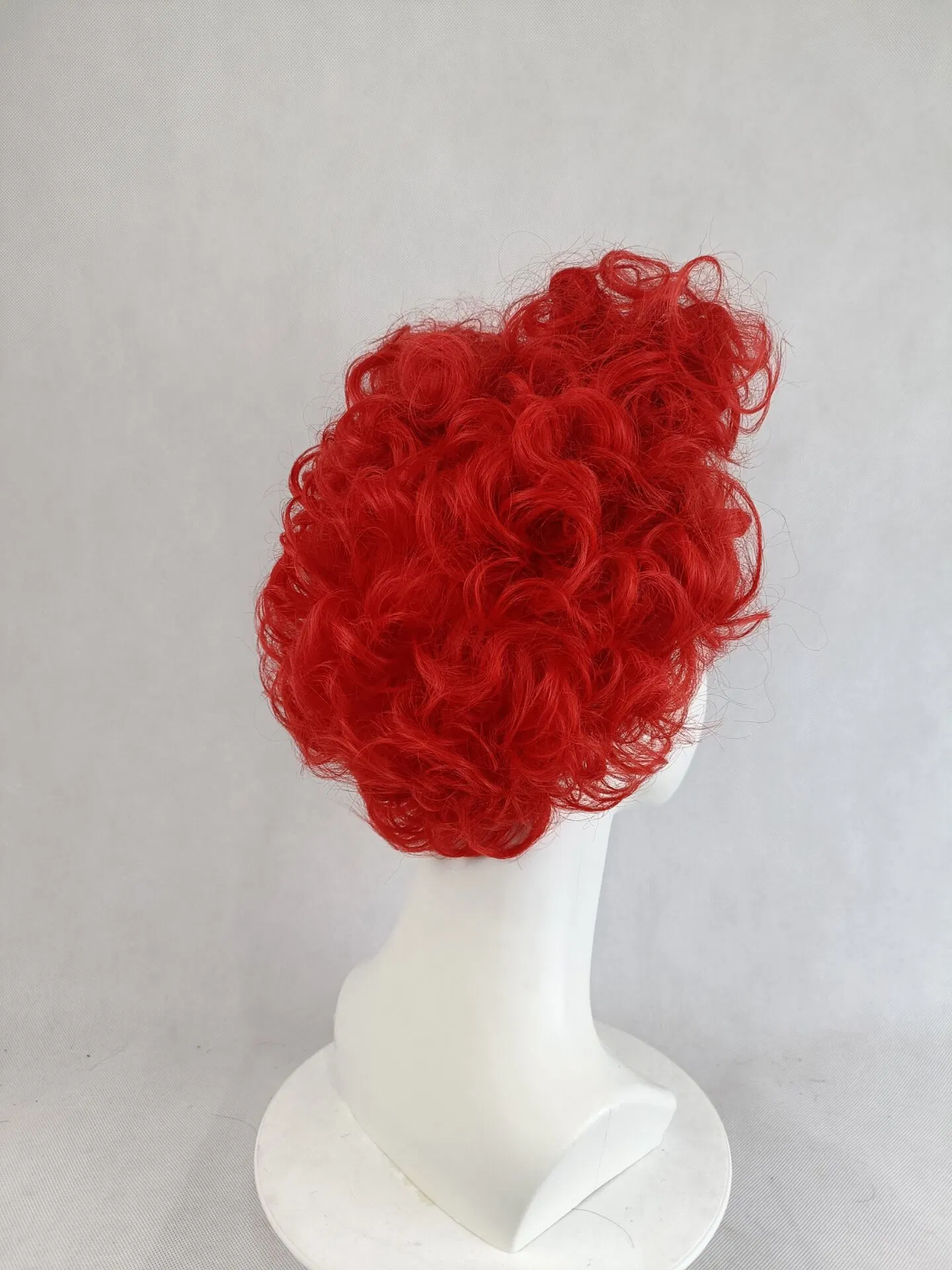 Wholesale/Supplier High quality/High cost performance Short Curly Wig Red Queen Cosplay Wigs