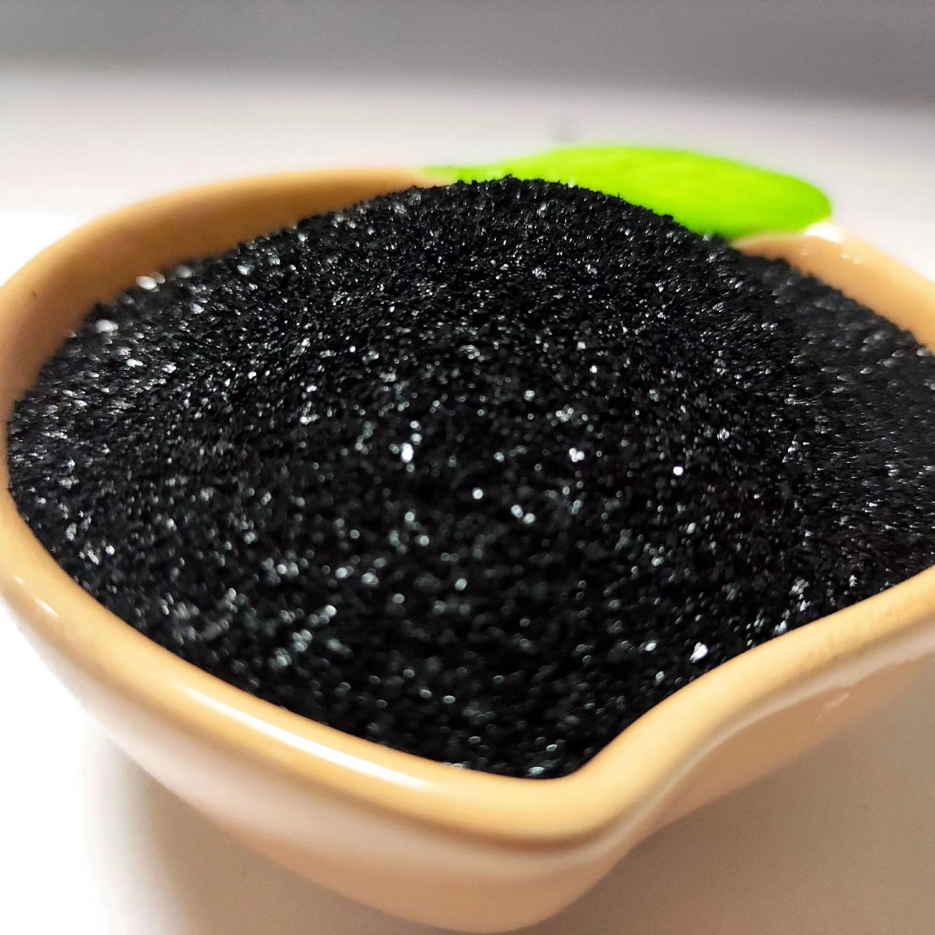 on-The-Spot Supply of Potassium Humate Foliar Fertilizer for Fruits, Vegetables, Agriculture and Aquaculture.