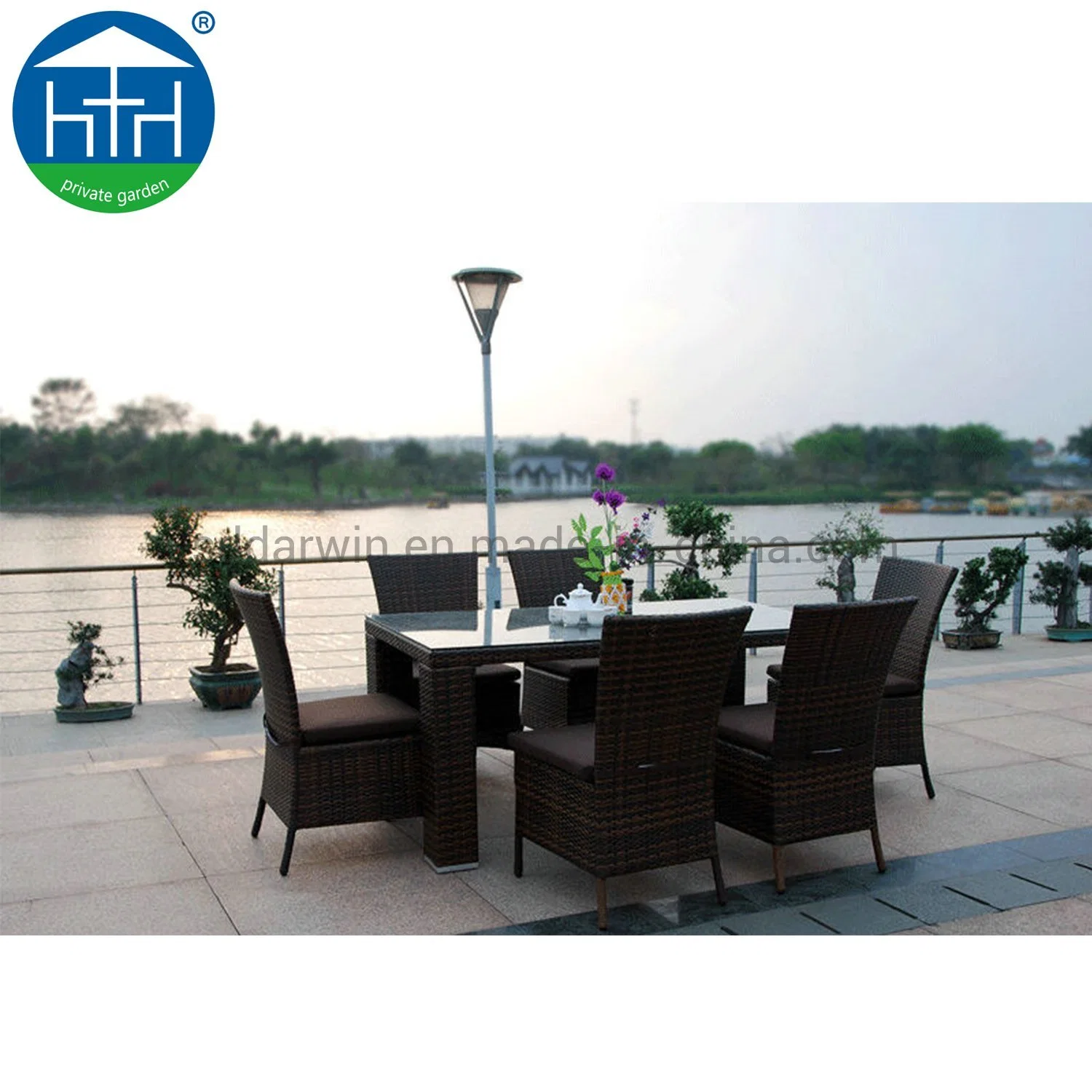 Modern Elegant Restaurant Table and Chair Garden Rattan Wicker Patio Furniture Discount Outdoor Dining Set