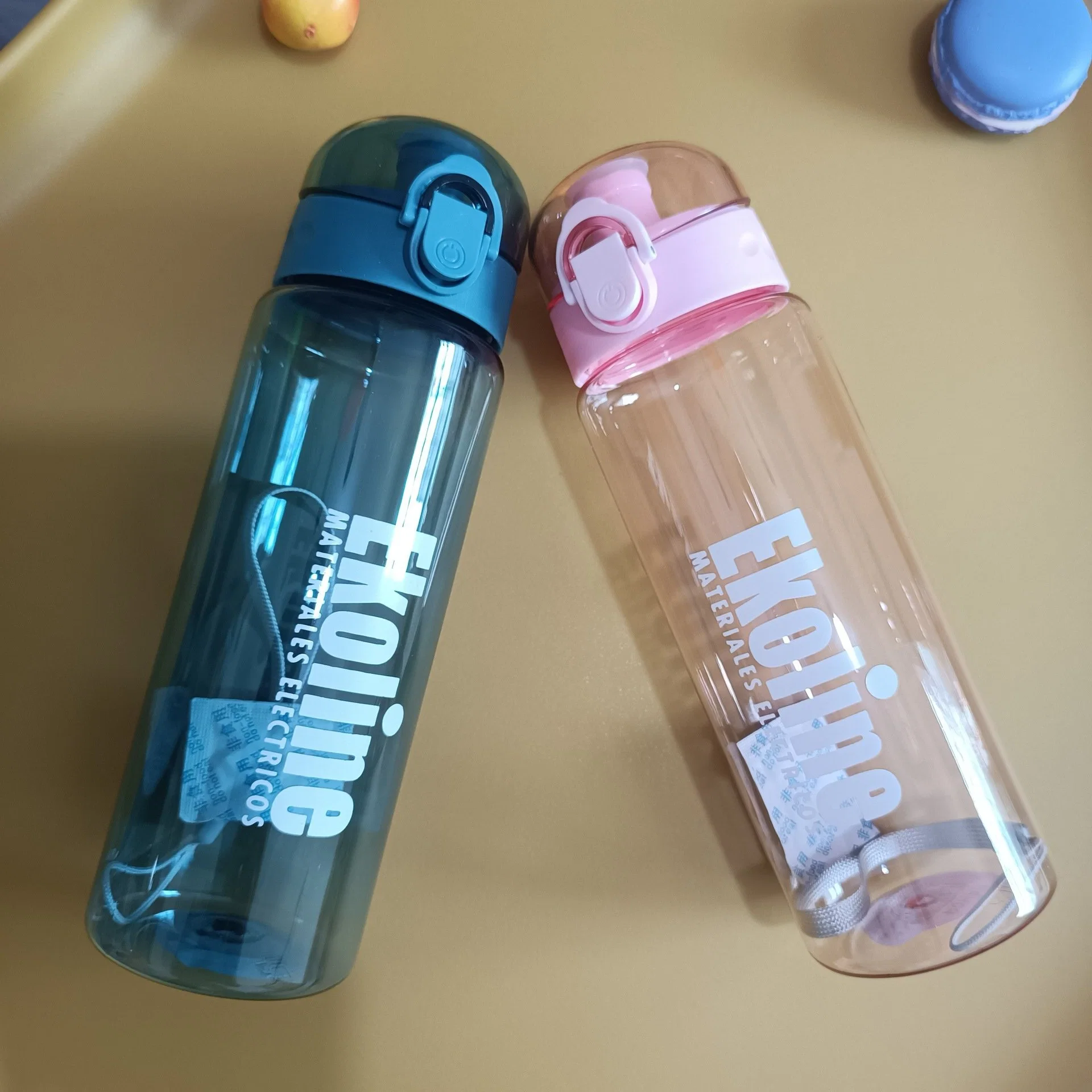 Custom 780ml Large Capacity Drinking Tea Summer Travel Cold Water Bottle with Straw