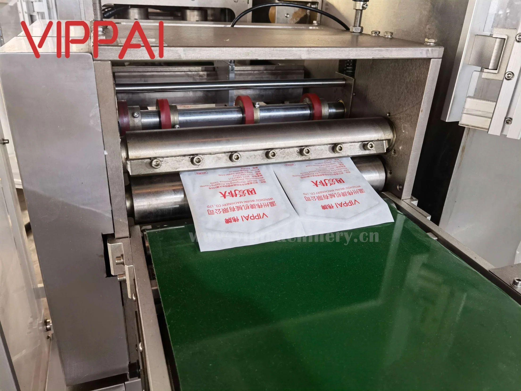 Vippai Full Automatic Roll Baby Wet Wipe Tissue Making Machine Price