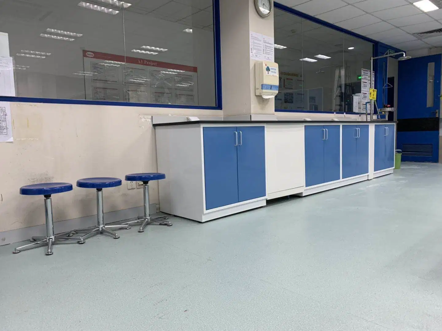 Medical Formica Biology Cosmetic Formulation Lab Furniture