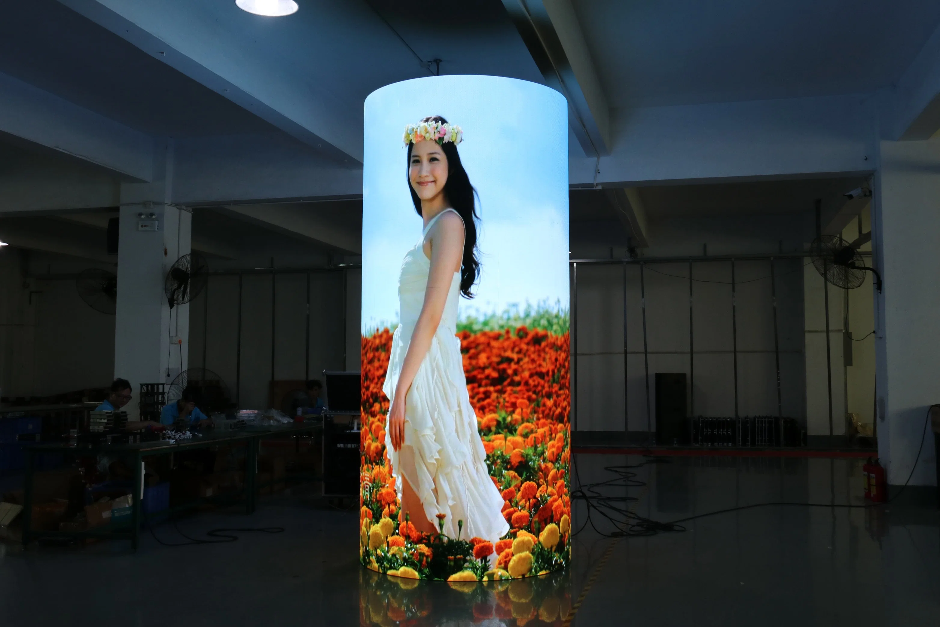 LED Cylindrical Screen