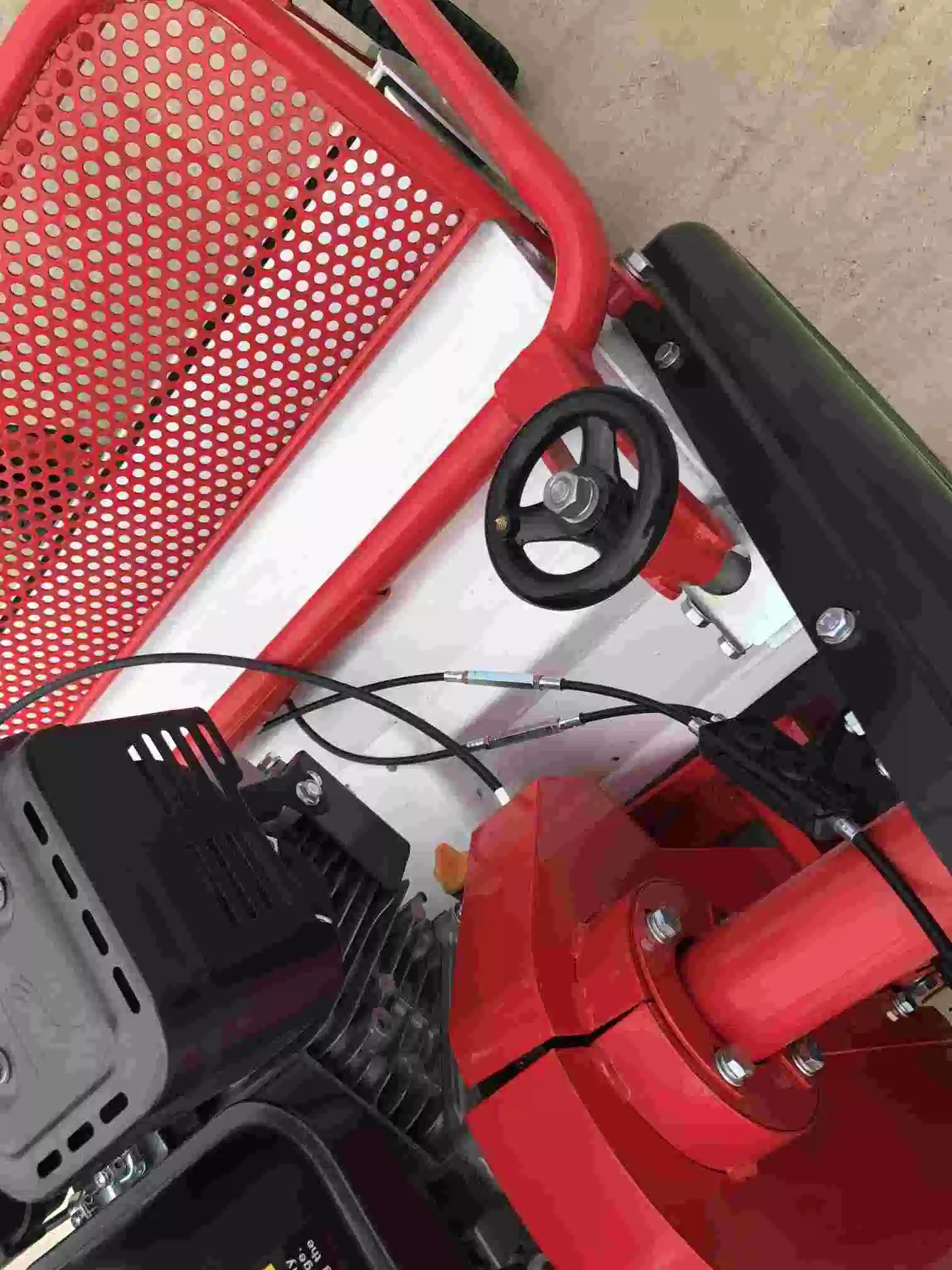 Farm Gasoline Machine Lawn Mower for Garden Use