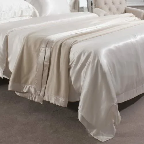 Luxury Genuine Natural 100% Mulberry Silk Oversized Super Soft Plush Blanket in Ivory or Beige