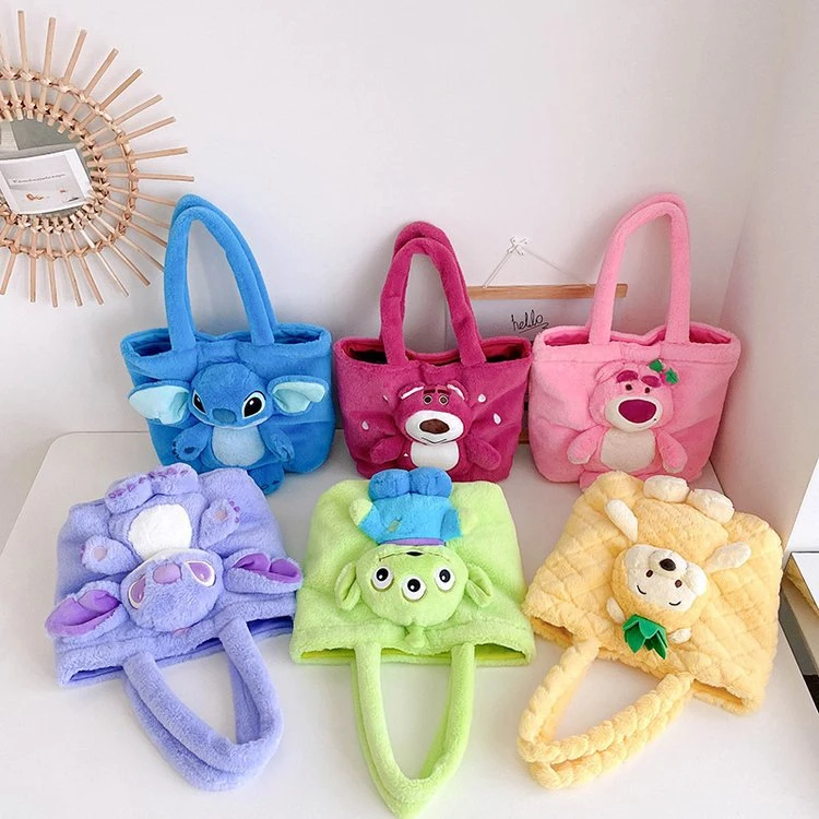 New Plush Toy 3D Hot Sales Yanxiannv Kawaii CPC ANIME Bolsa logotipo de gato Mochila azul Fresa pequeña bolsa decorativa