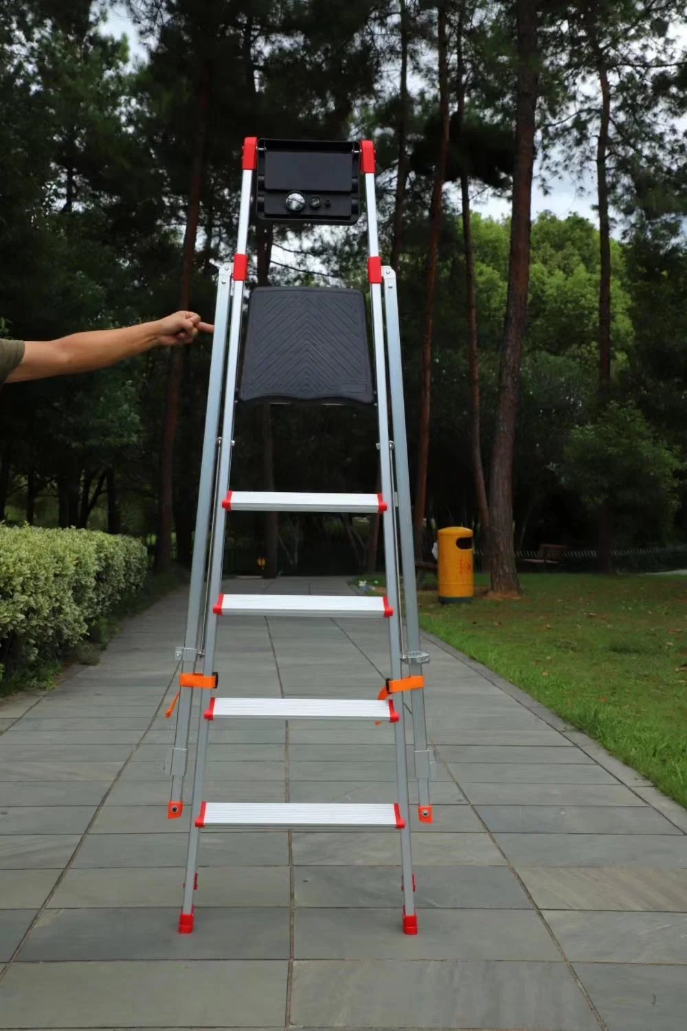 Multi-Leg Garden Safety Ladder That Won't Roll Over