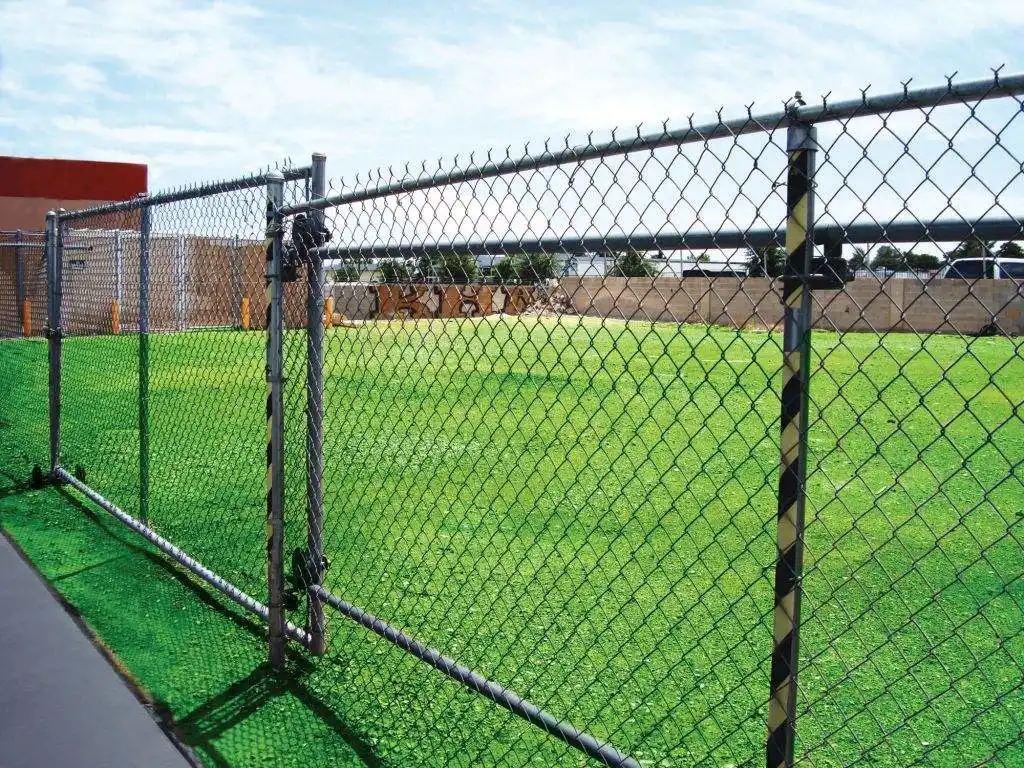 Black PVC Coated and Galvanized Vegetable Garden Chain Link Fence/Wrought Iron Fence