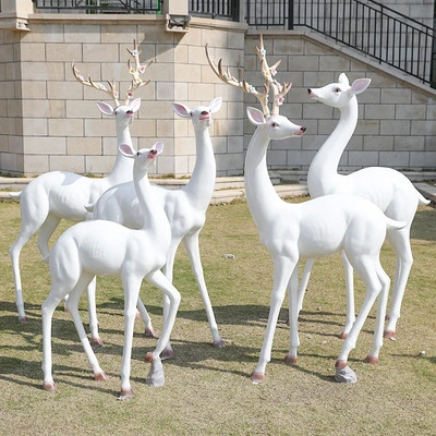 Resin Crafts Life Size Resin Fiberglass Christmas Reindeer Statue Outdoor Decoration for Sale