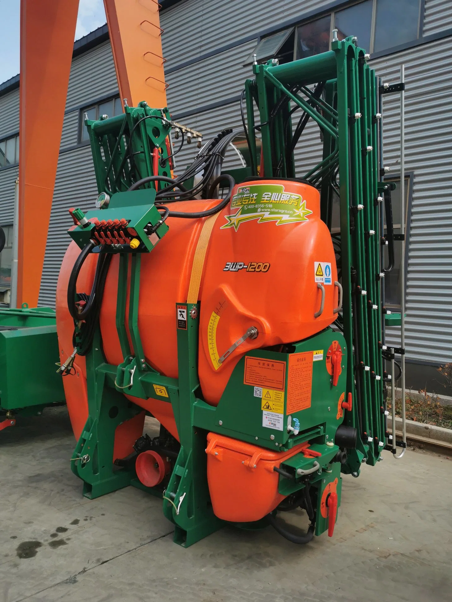 Professional Original Factory Agricultural Machinery High Efficiency Large Volume Boom Sprayer