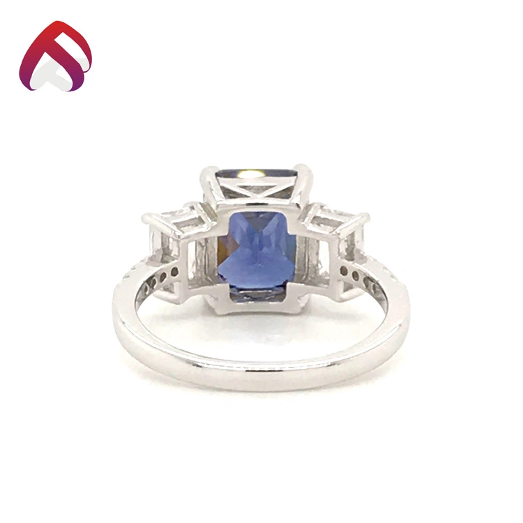 Buen precio Bagutte Tanzanite CZ 925 principales joyas de plata Anillo de piedra (RG85872)