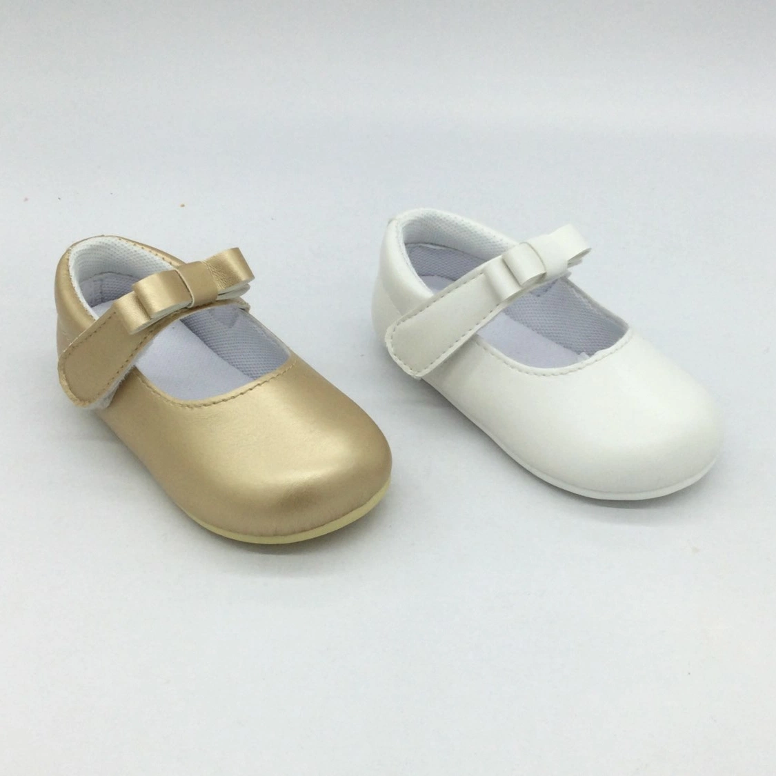 Baby Girl Footwear Little Kid Shoes Wholesale/Supplier PU Infant Shoes