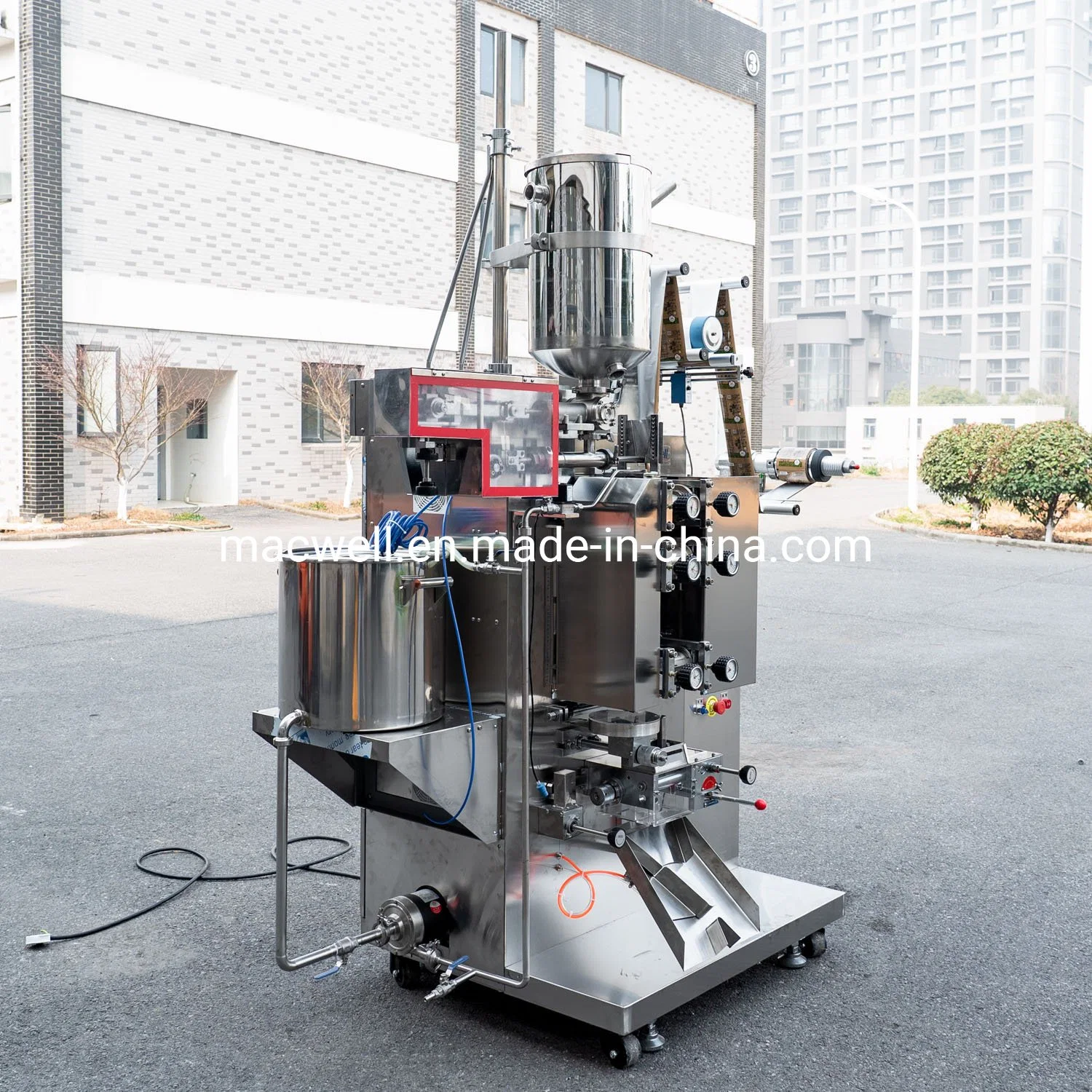 Automatic Vertical High Speed Packaging Packing Machine for Liquid/Ketchup/Tomato Paste/Honey/Pet Sauce/Milk Powder/Flour/Edible Oil/Shampoo/Coffee Pouch Sachet