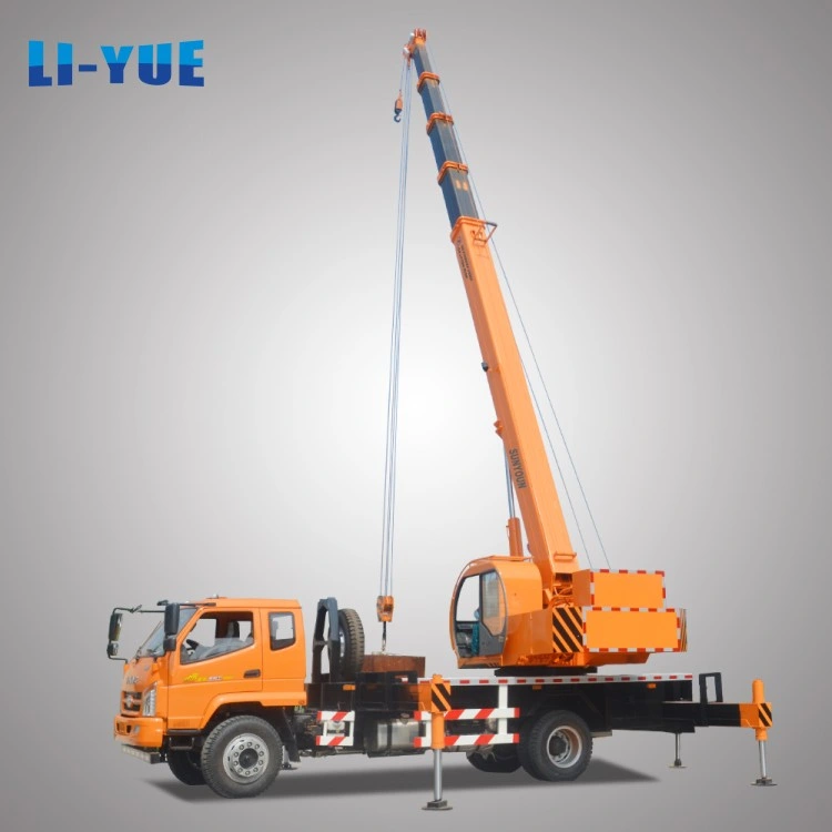 28 M Height 8 Ton Truck Crane Hydraulic Leg Telescopic Straight Boom