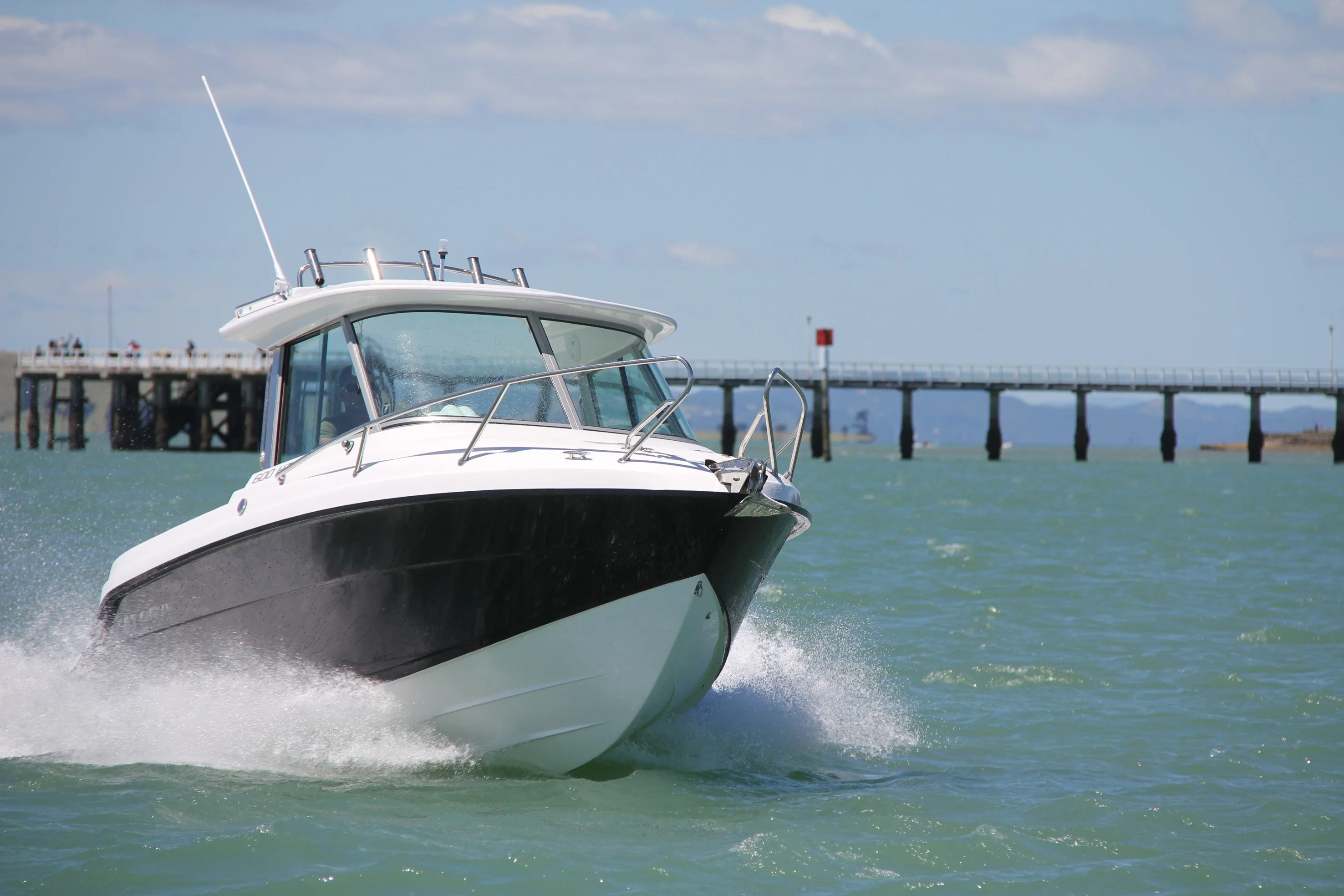 Pesca deportiva Yate de lujo Motor de lujo y Deportes para el mar Pesca con 6 personas