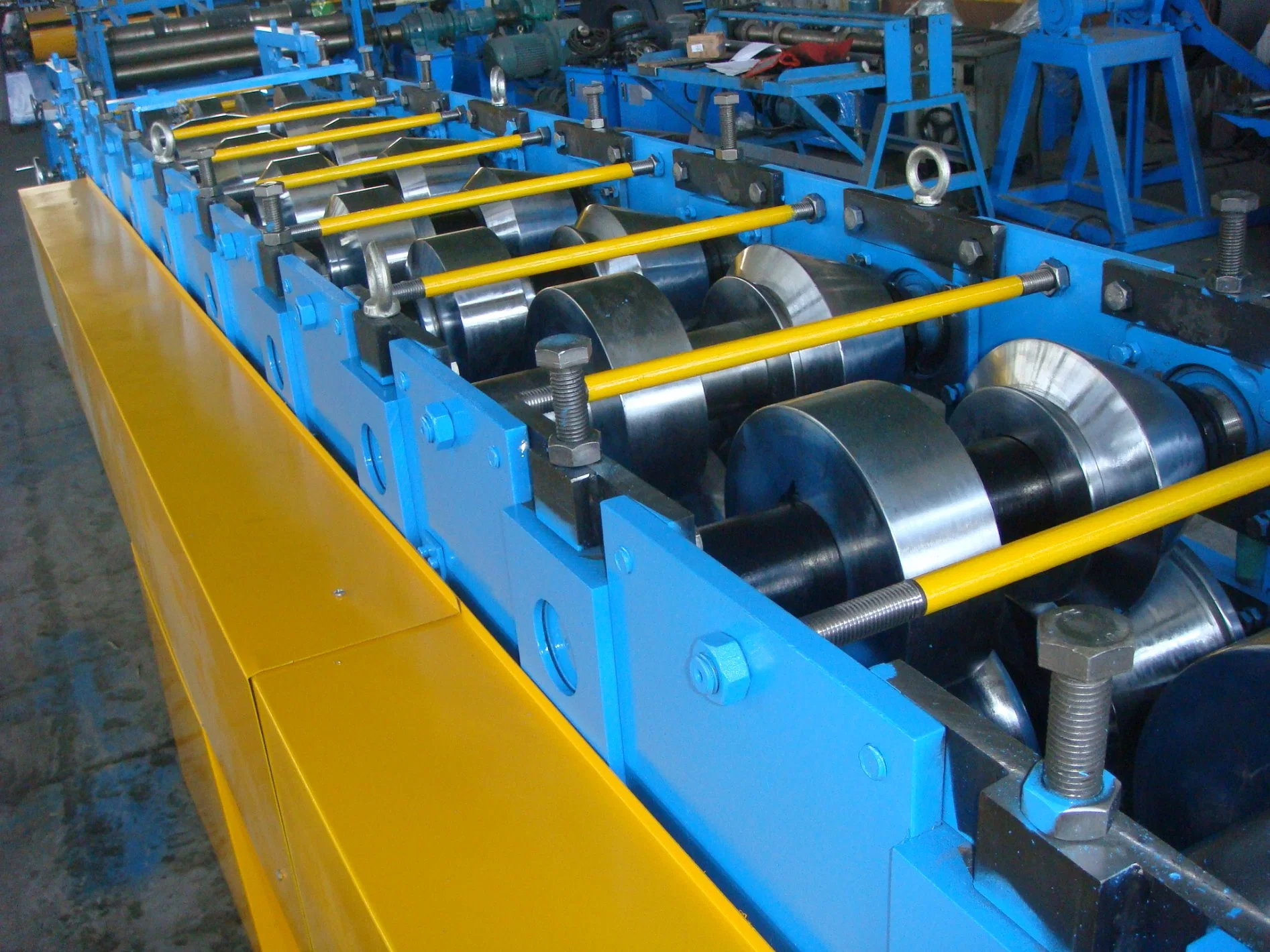 Galvanized Cold Rolled Steel C/Z Purlin Roll Forming Machine