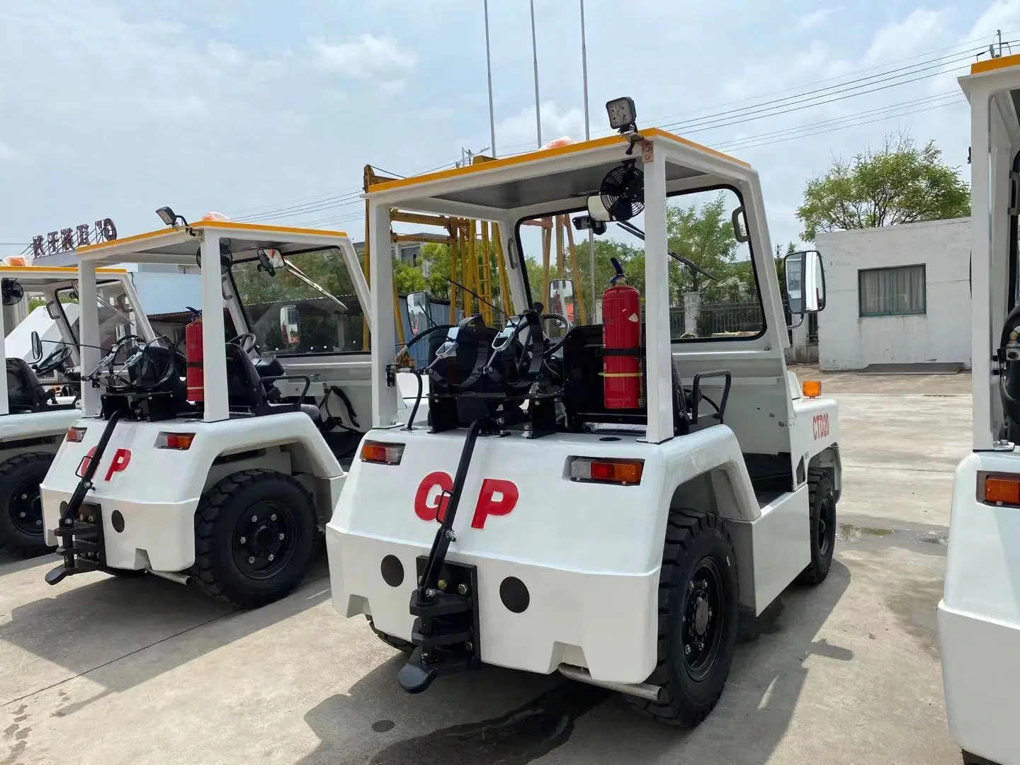 Chinese Supplier 2t-3.5t Diesel Towing Tractor with C240 Engine (CTD20-35)