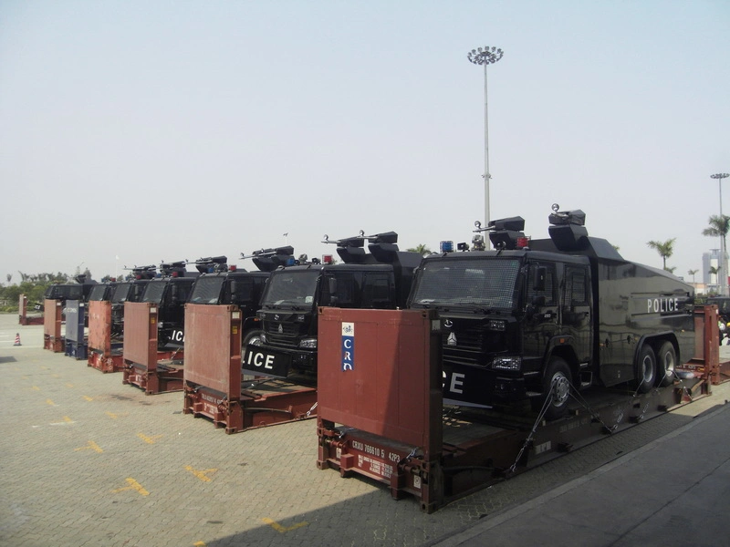 Riot Prevention Vehicle Dye/Tear Gas/Foam 6X4 High Pressure Water Cannon Truck Drive a Riot Vehicle