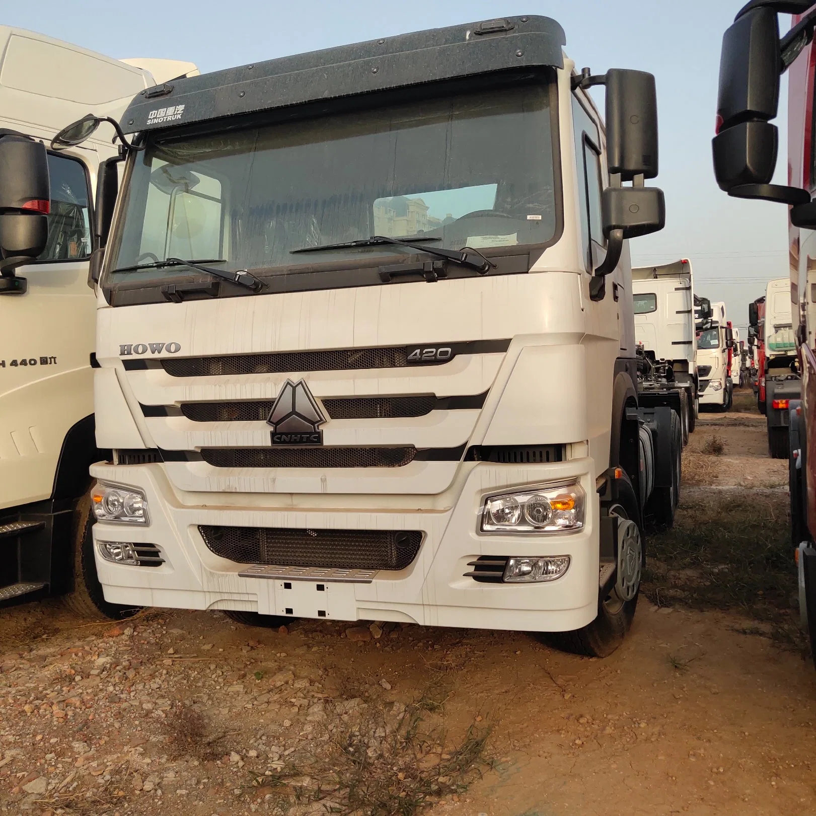 Used HOWO 6X4 Horse Tractor Head 10 Wheelers Drum Brake Euro4 Tractor Truck for Sale to Africa