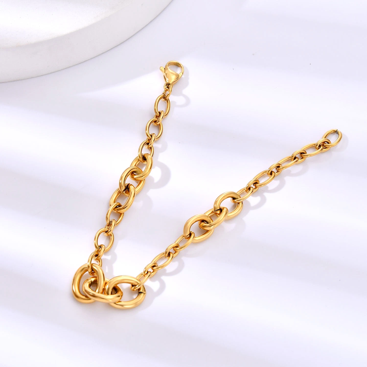 Stainless Steel Jewelry Bracelet for Women Costume Fashion 18K Gold Plated Imitation Charm